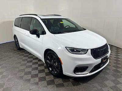 2023 Chrysler Pacifica FWD Minivan for sale #D10345A - photo 1