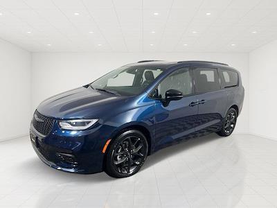 2025 Chrysler Pacifica FWD Minivan for sale #D6506Z - photo 2