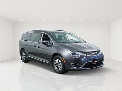2020 Chrysler Pacifica FWD Minivan for sale #D6507XA - photo 1