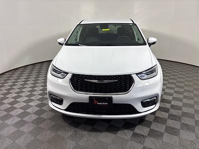 2023 Chrysler Pacifica AWD Minivan for sale #D9674A - photo 2