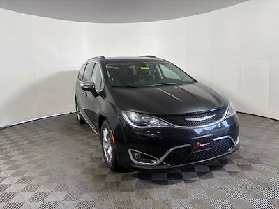 2018 Chrysler Pacifica FWD Minivan for sale #D9903A - photo 1
