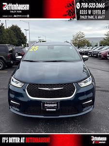 2025 Chrysler Pacifica FWD Minivan for sale #C16967A - photo 1