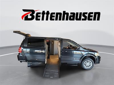 Used 2016 Dodge Grand Caravan Mobility for sale #H0076A - photo 1