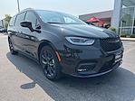 Used 2023 Chrysler Pacifica Limited Minivan for sale #JL60623A - photo 1