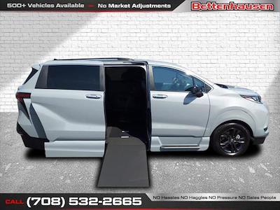 2024 Toyota Sienna AWD, Mobility for sale #V001 - photo 1