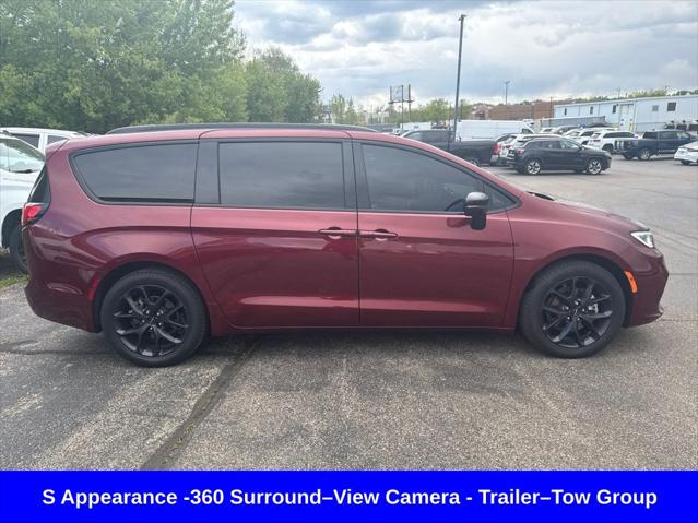 Used 2023 Chrysler Pacifica - photo 5