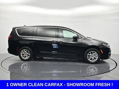 2025 Chrysler Pacifica FWD Minivan for sale #P1564 - photo 2