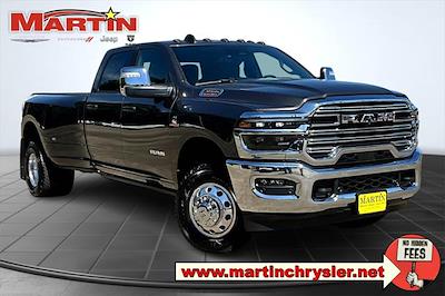 New 2025 Ram 3500 Laramie Crew Cab 4x4 DRW Pickup for sale #554721 - photo 1