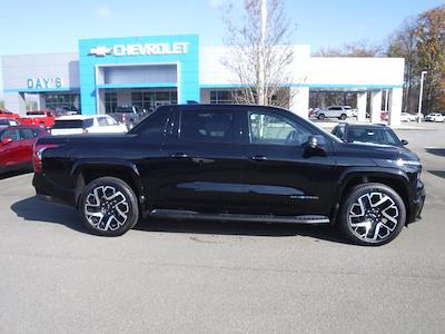 2024 Chevrolet Silverado EV Crew Cab 4WD, Pickup for sale #24531 - photo 2