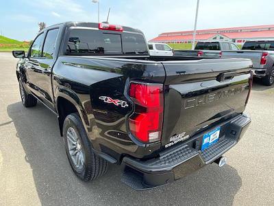 2025 Chevrolet Colorado Crew Cab 4WD Pickup for sale #25339 - photo 2