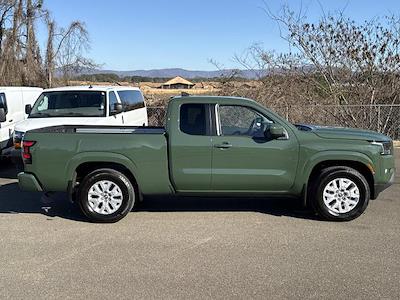 Used 2024 Nissan Frontier - photo 1