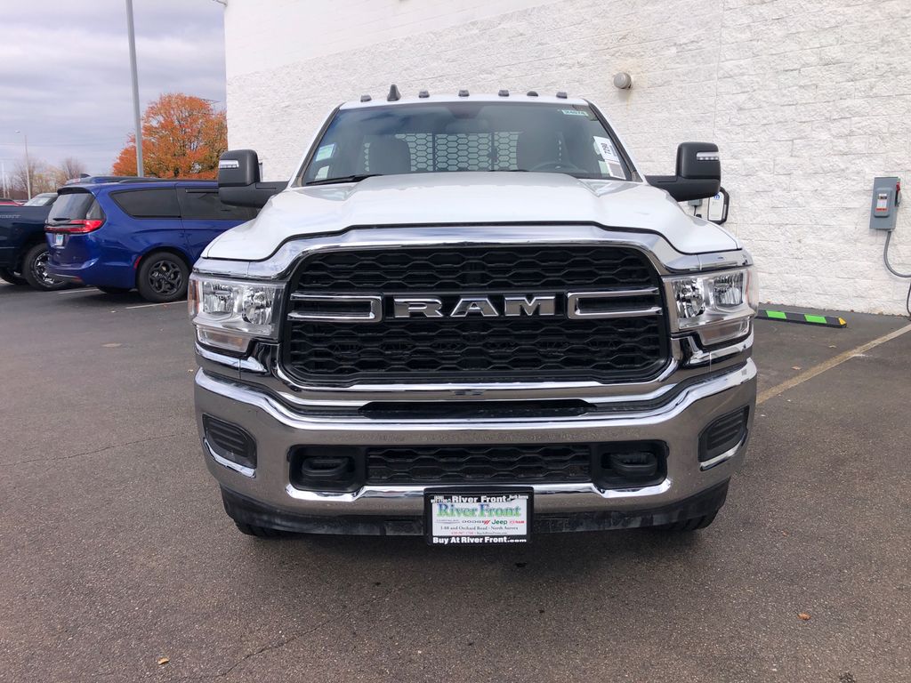 Used 2024 Ram 2500 - photo 2