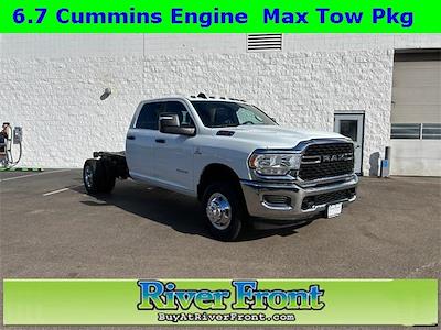 New 2024 Ram 3500 SLT Crew Cab 4x4 60 CA Cab Chassis for sale #24251 - photo 1