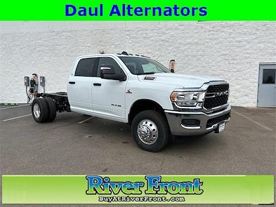 New 2024 Ram 3500 SLT Crew Cab 4x4 60 CA Cab Chassis for sale #24254 - photo 1