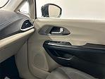 2021 Chrysler Pacifica FWD Minivan for sale #25556-1 - photo 26