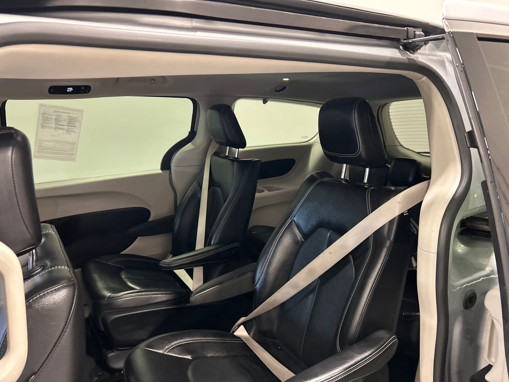 Used 2022 Chrysler Pacifica - photo 31