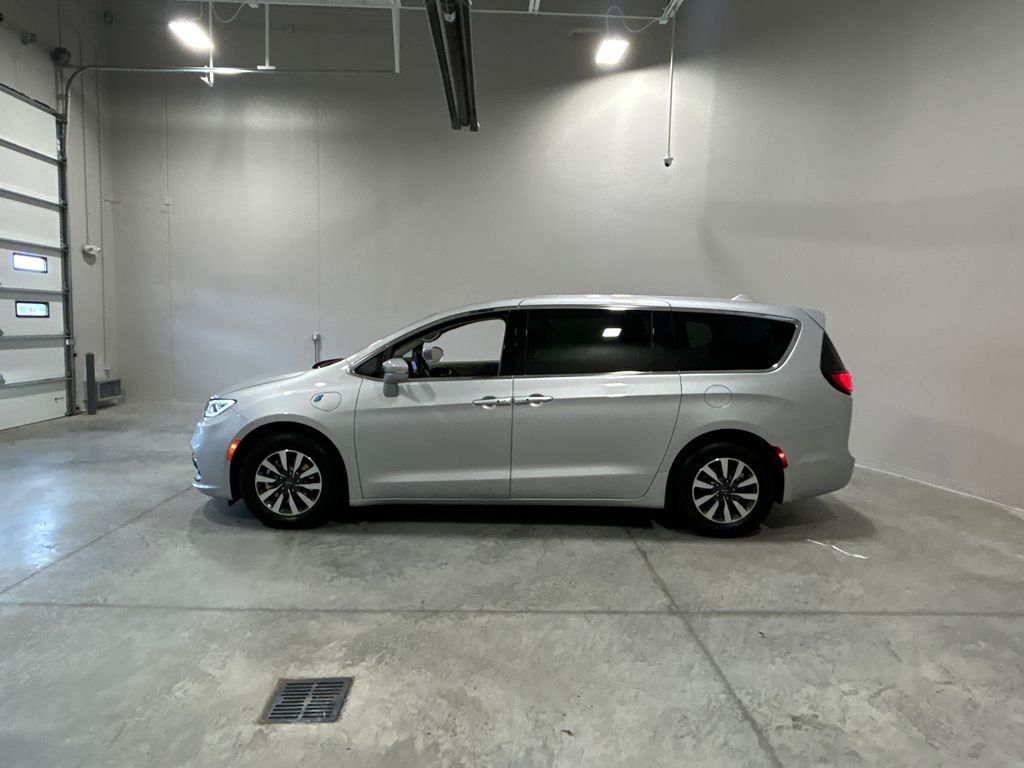 Used 2022 Chrysler Pacifica - photo 11
