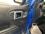 2022 Jeep Gladiator Crew Cab 4WD Pickup for sale #R7917 - photo 14