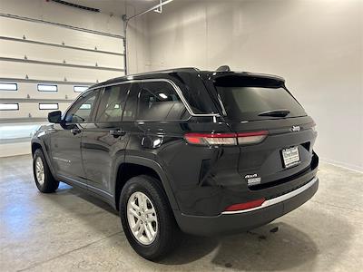 Used 2023 Jeep Grand Cherokee Laredo for sale #R7967 - photo 2