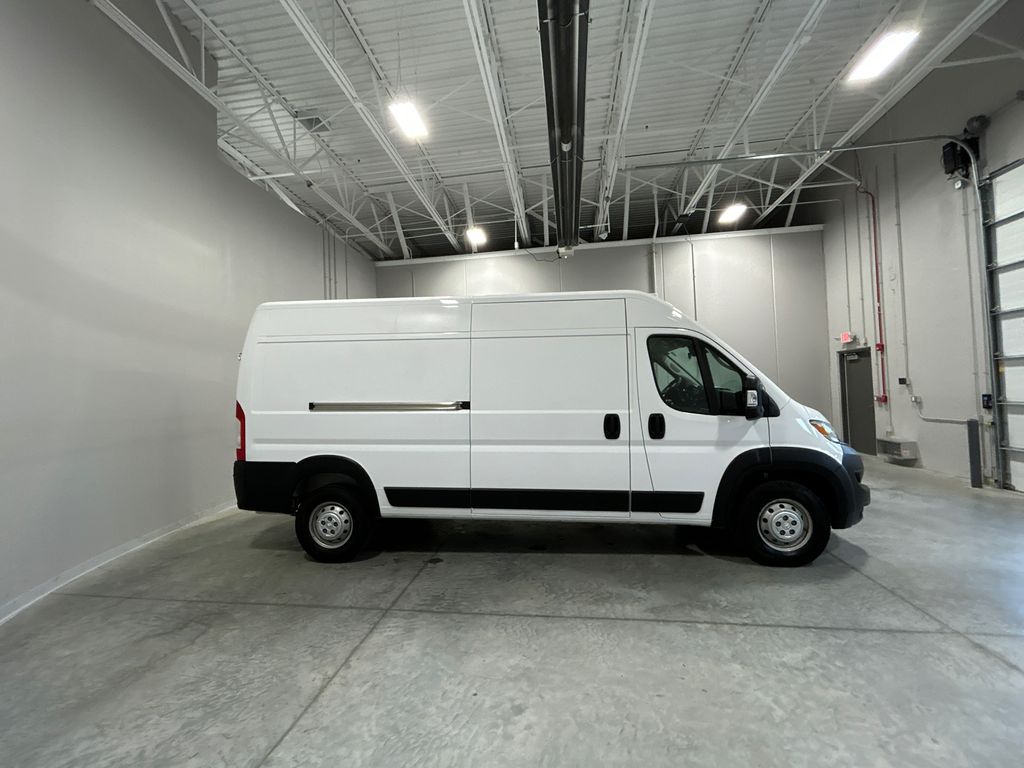 Used 2023 Ram ProMaster 2500 - photo 7