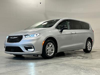 2024 Chrysler Pacifica FWD Minivan for sale #R8206 - photo 2