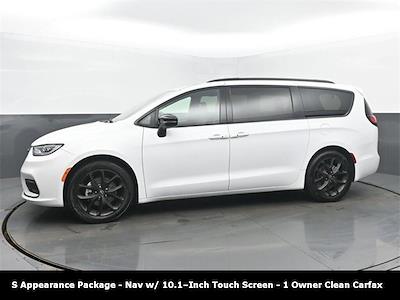 Used 2025 Chrysler Pacifica Limited Minivan for sale #C9567 - photo 1