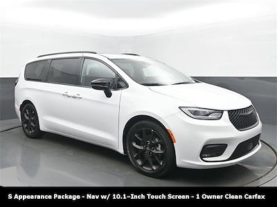 Used 2025 Chrysler Pacifica Limited Minivan for sale #C9567 - photo 2
