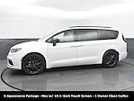 Used 2025 Chrysler Pacifica Limited Minivan for sale #C9567 - photo 1