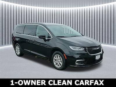 Used 2024 Chrysler Pacifica Touring L Minivan for sale #C9601 - photo 1
