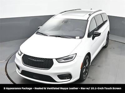 Used 2025 Chrysler Pacifica Limited Minivan for sale #C9603 - photo 1