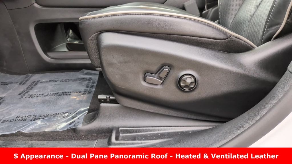 Used 2025 Chrysler Pacifica - photo 16
