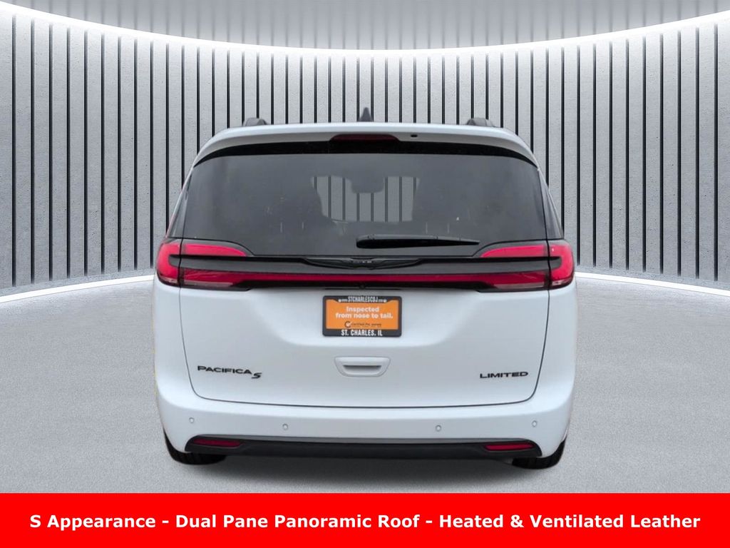 Used 2025 Chrysler Pacifica - photo 8