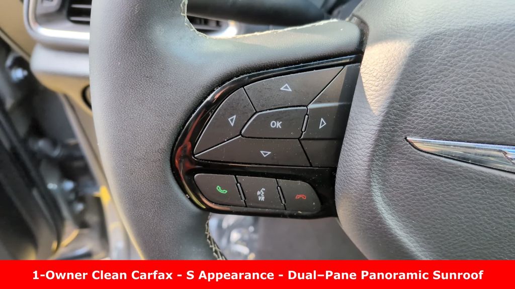 Used 2025 Chrysler Pacifica - photo 18