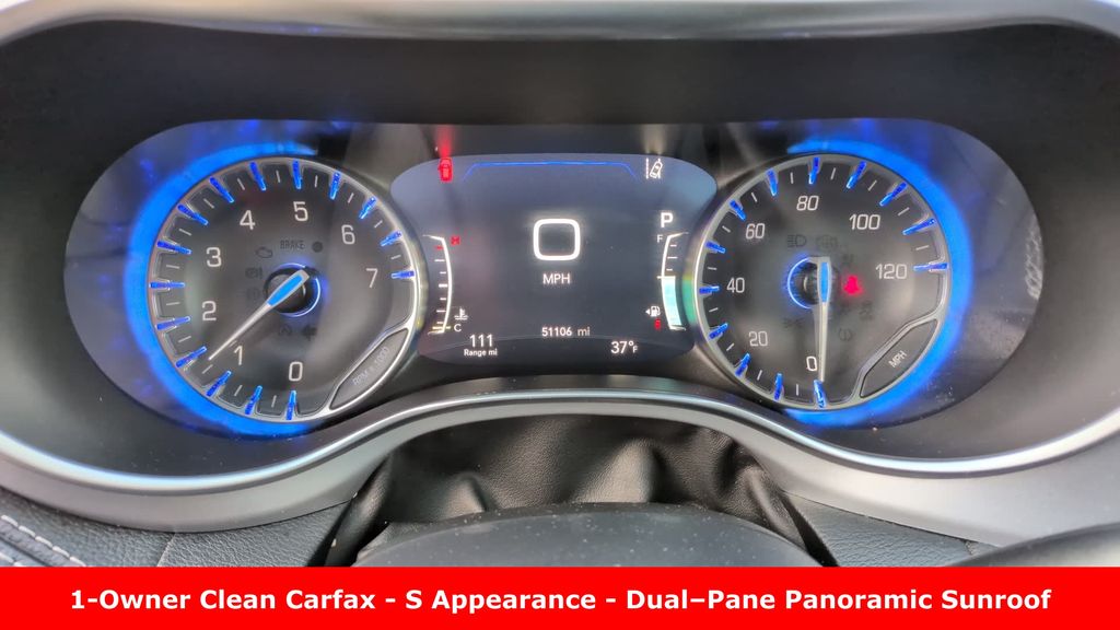 Used 2025 Chrysler Pacifica - photo 21