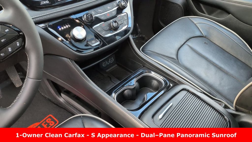 Used 2025 Chrysler Pacifica - photo 23