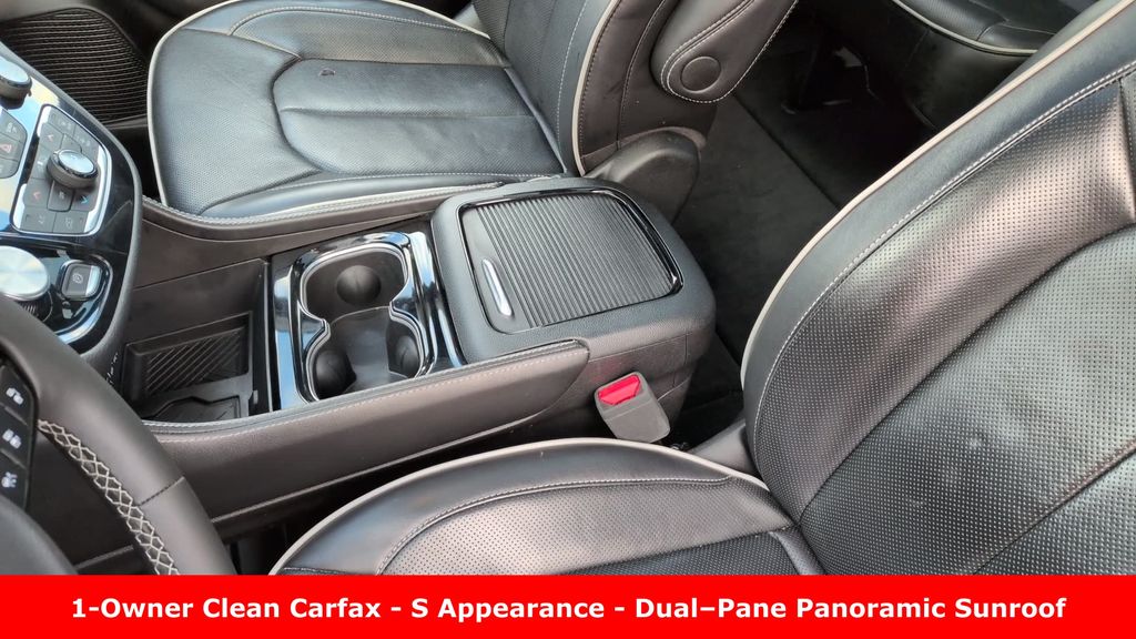 Used 2025 Chrysler Pacifica - photo 24