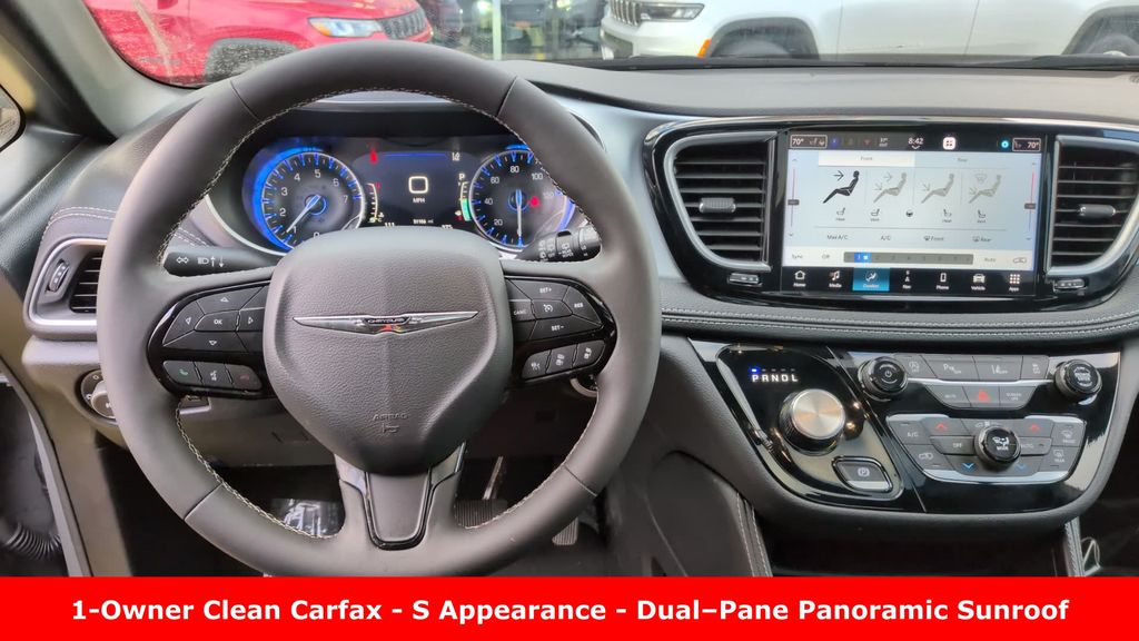 Used 2025 Chrysler Pacifica - photo 28