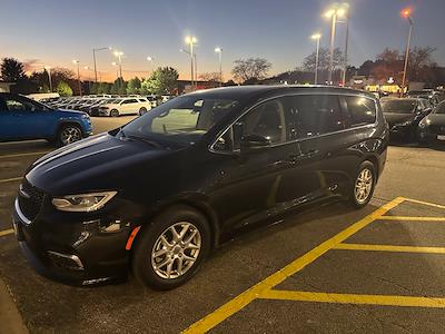 2023 Chrysler Pacifica FWD Minivan for sale #C9762B - photo 1