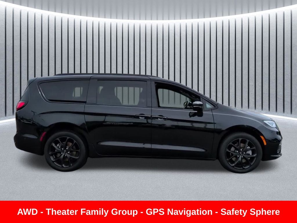 Used 2024 Chrysler Pacifica - photo 6