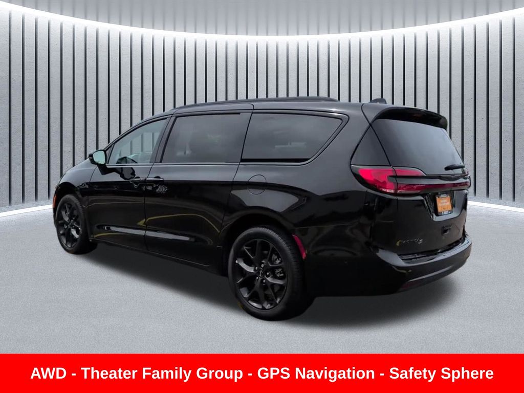 Used 2024 Chrysler Pacifica - photo 8