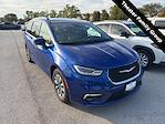 2021 Chrysler Pacifica FWD Minivan for sale #D6371A - photo 2