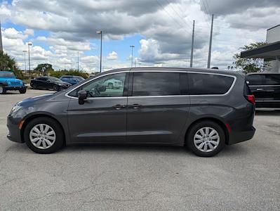 Used 2018 Chrysler Pacifica L Minivan for sale #JR139313 - photo 2