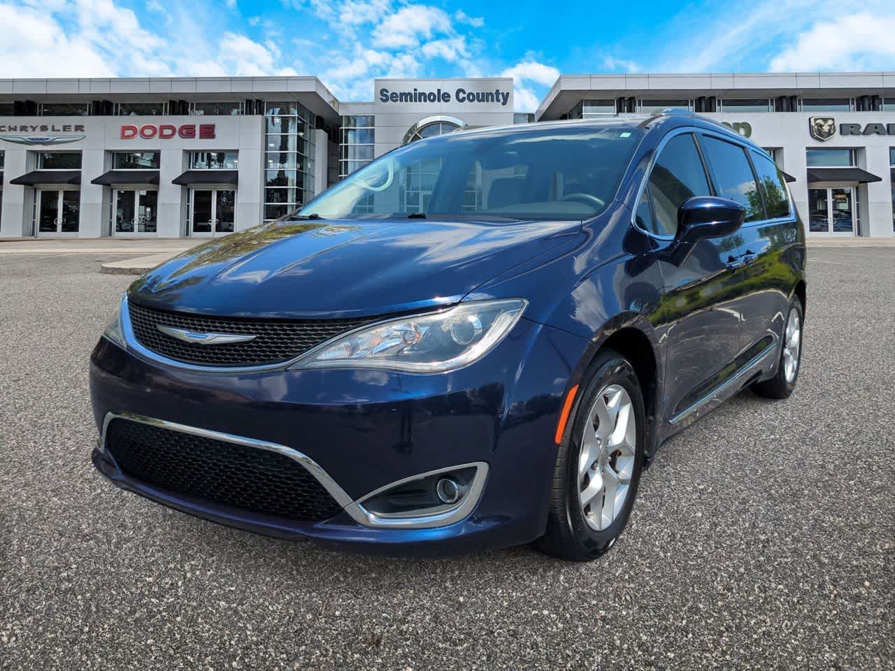 Used 2018 Chrysler Pacifica - photo 6