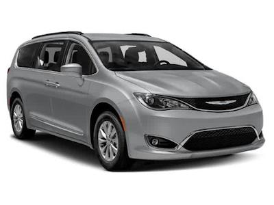 Used 2019 Chrysler Pacifica - photo 1