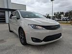 2020 Chrysler Pacifica FWD Minivan for sale #LR269536A - photo 3