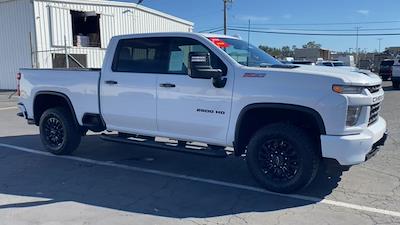 Used 2022 Chevrolet Silverado 2500 - photo 1