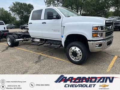 2024 Chevrolet Silverado 5500 Crew Cab DRW 4WD, Cab Chassis for sale #RH329363 - photo 1