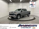 2025 Chevrolet Silverado 1500 Crew Cab 4WD, Pickup for sale #SZ158553 - photo 27