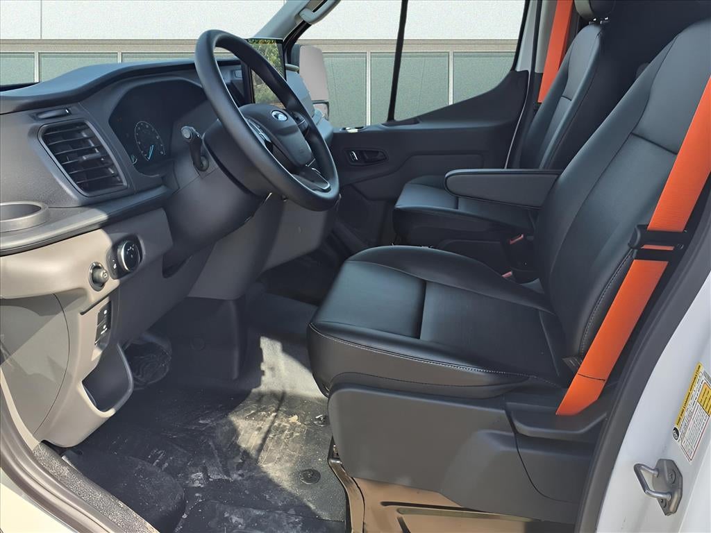 Used 2023 Ford E-Transit 350 - photo 43