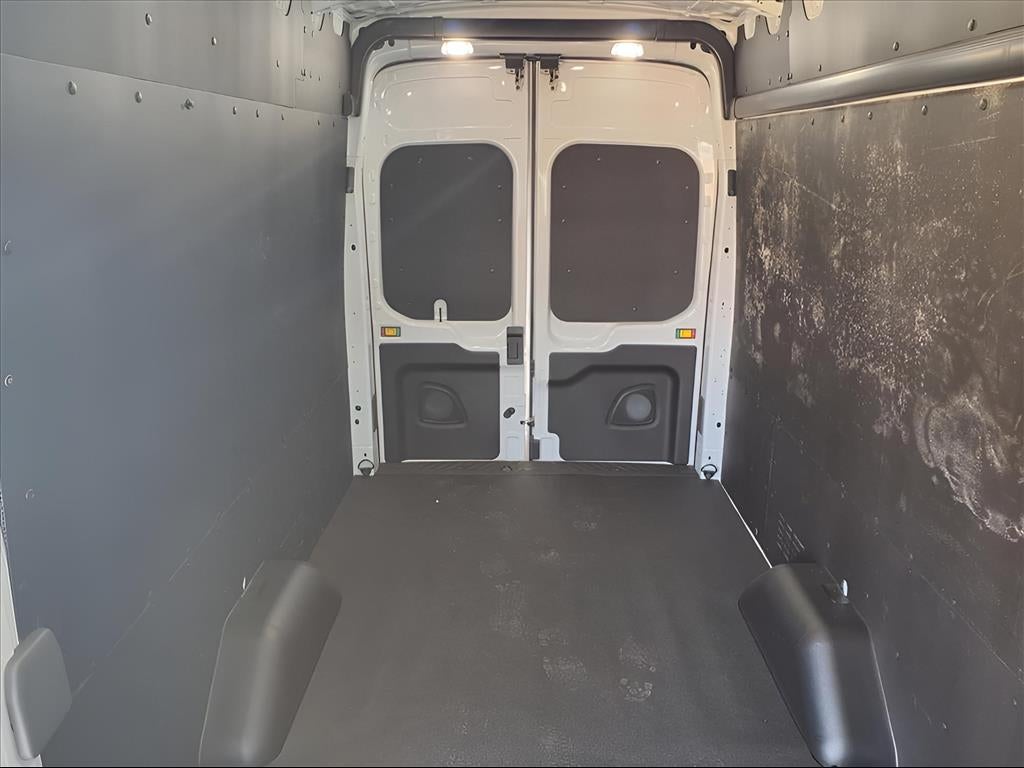 Used 2023 Ford E-Transit 350 - photo 45
